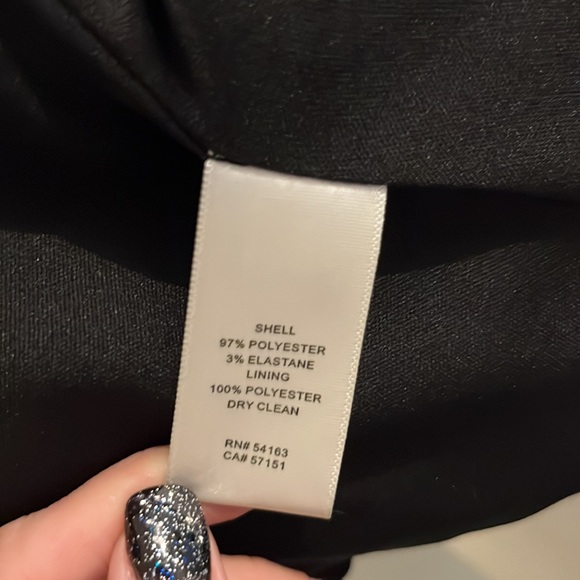 NWT Eliza J One-Shoulder Black Bell Sleeve Top - Picture 8 of 8